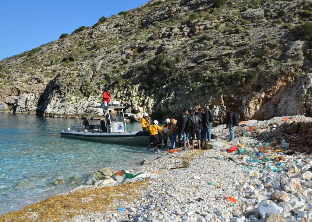 Lives are being saved thanks to Atlant Ocean Racing and Team SCA initiative Rule One Photo: Nikos Nikolouzaki