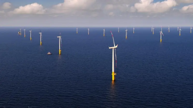 East Anglia One will comprise up to 102 turbines and foundations each rated at