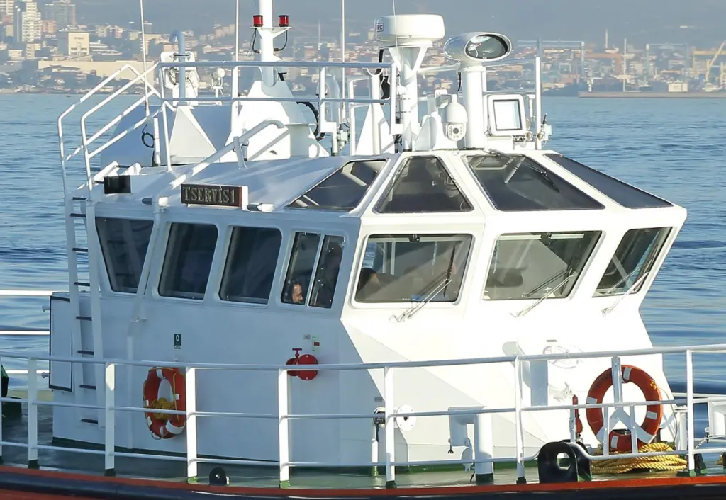 Tservis 1's superstructure has room for eight technicians, plus crew. Photo: MSD