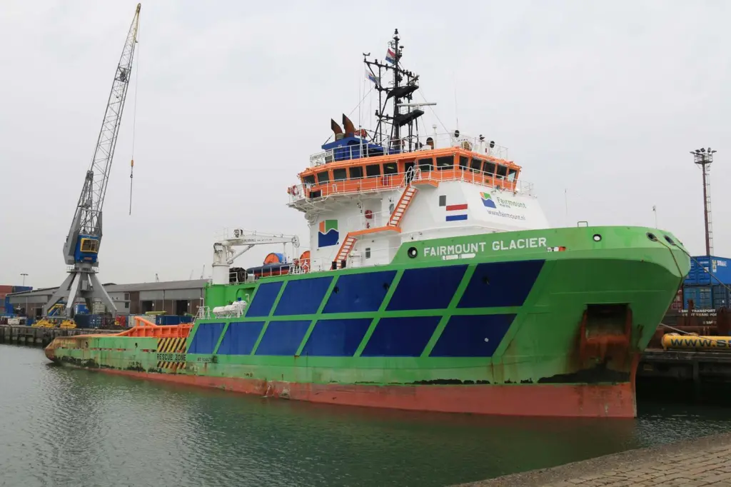 One of Smit's five 'Fairmount' tugs moored in Rotterdam (Peter Barker)