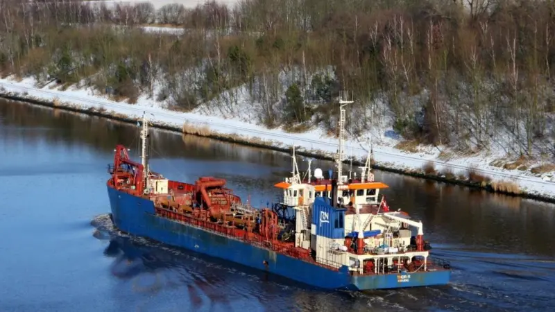 The dredger Thor R is owned and operated by the Danish company Rohde Nielsen