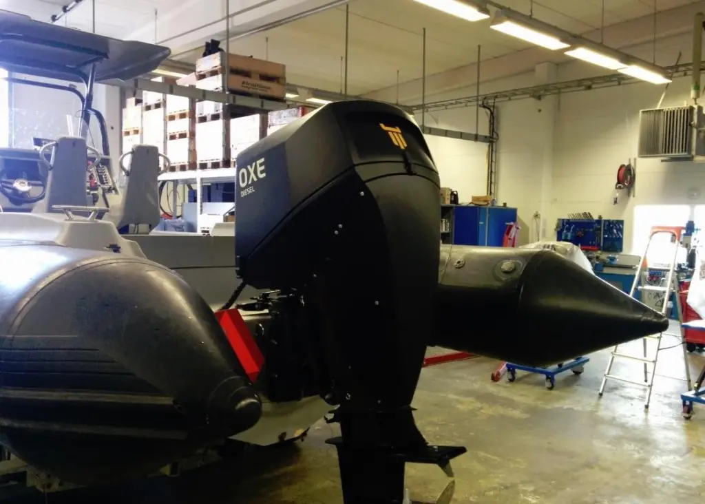 The prime markets for the OXE diesel outboard are for use on tenders and boats operated on naval, military, rescue and commercial applications where safety, durability, performance and ease of service are important