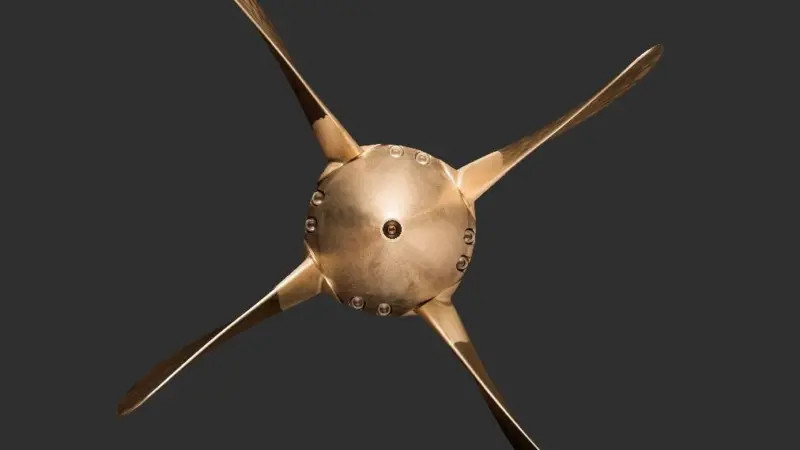 Bruntons Propellers CPP in fully feathered configuration