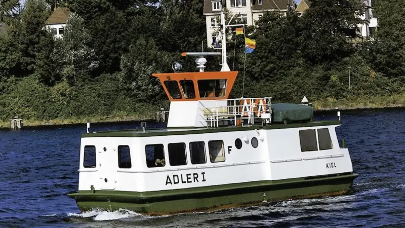 'Adler 1' – veteran Kiel Canal service