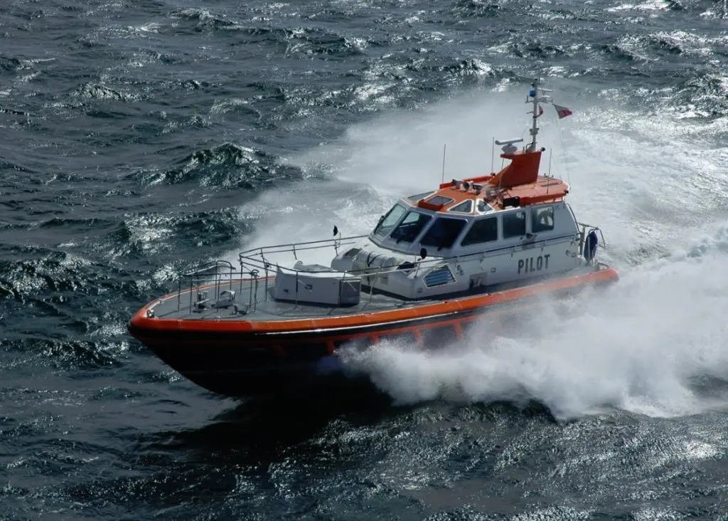 Falmouth Pilot boat 'Arrow' (Photo: David Barnicote)