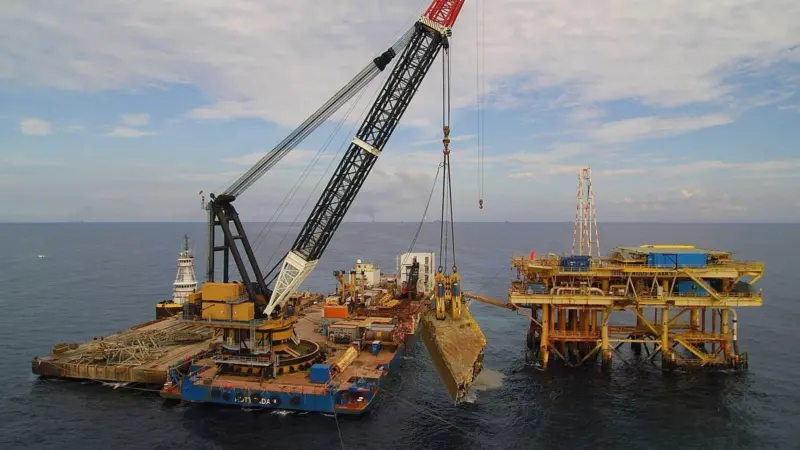 'Troll Solution' sank just 2m from an active platform (Ardent)