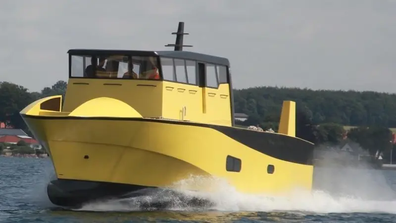 Nearly 20 different ASV hull concepts have been evaluated for resistance and behaviour