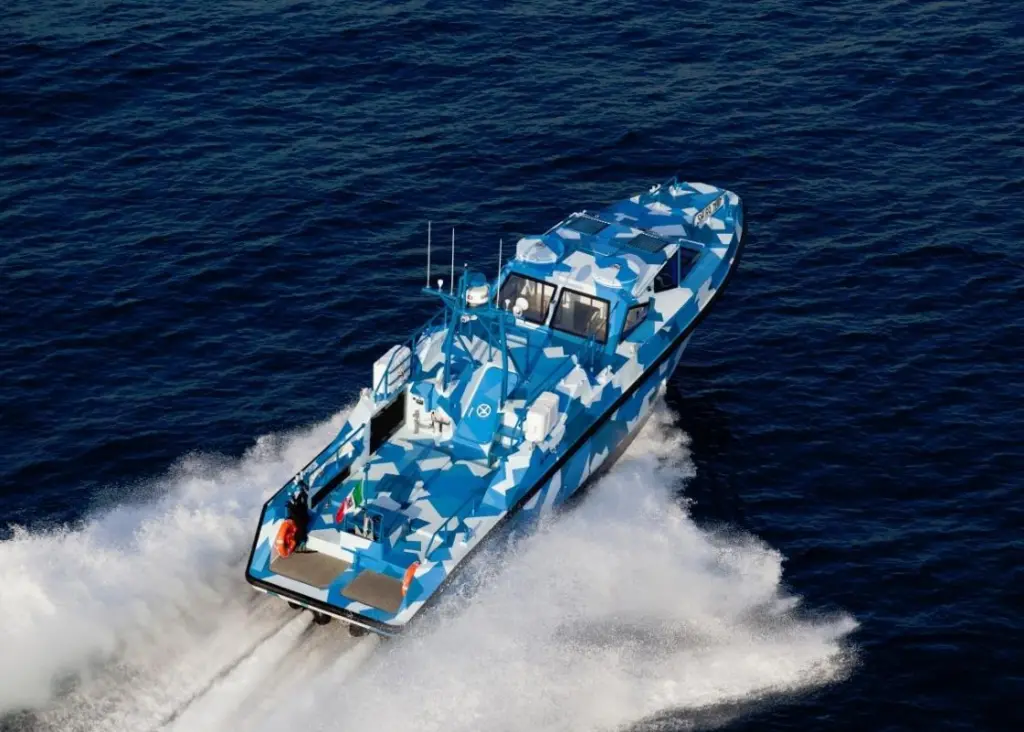 The 15.83 metre long hull is powered by a pair of MAN diesels with each one producing up to 800hp