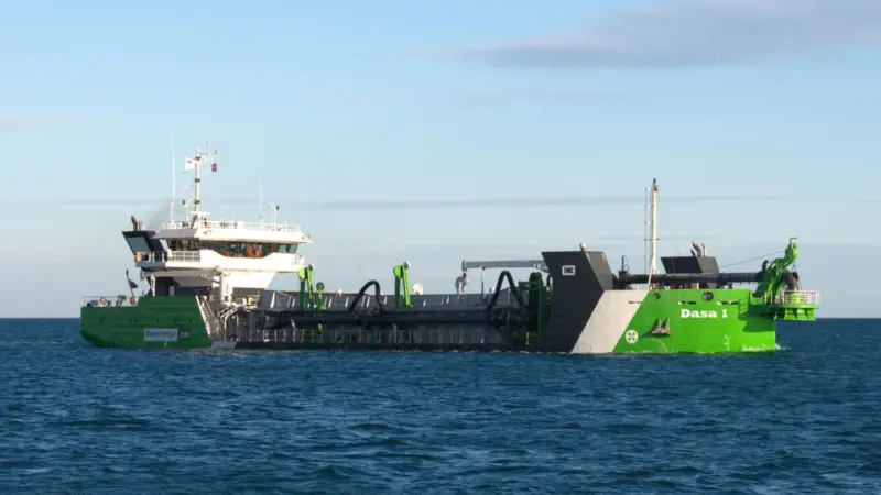 IHC sold a trailing suction hopper dredger (TSHD) Easydredge 2700 from stock