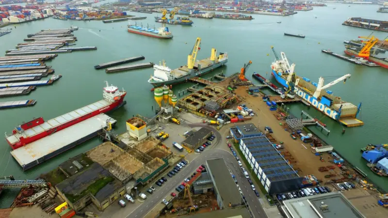 Rotterdam Offshore Group (ROG) is to undertake a significant expansion of its quayside
