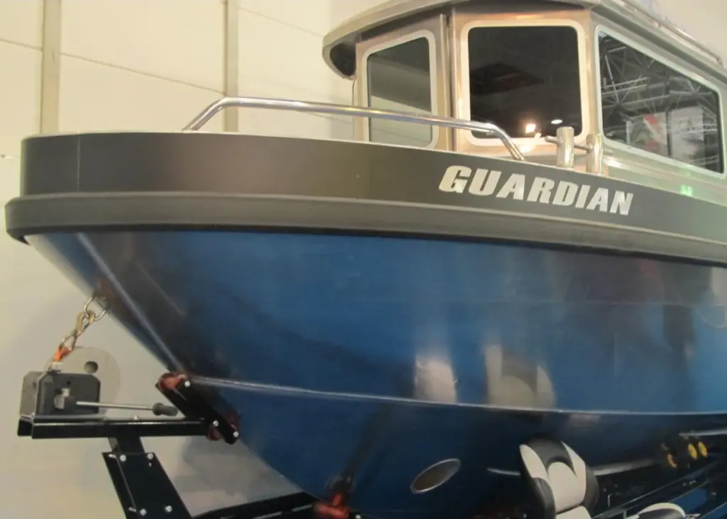 For the German police boat a large wheelhouse is fitted and this has doors at both the aft and forward ends