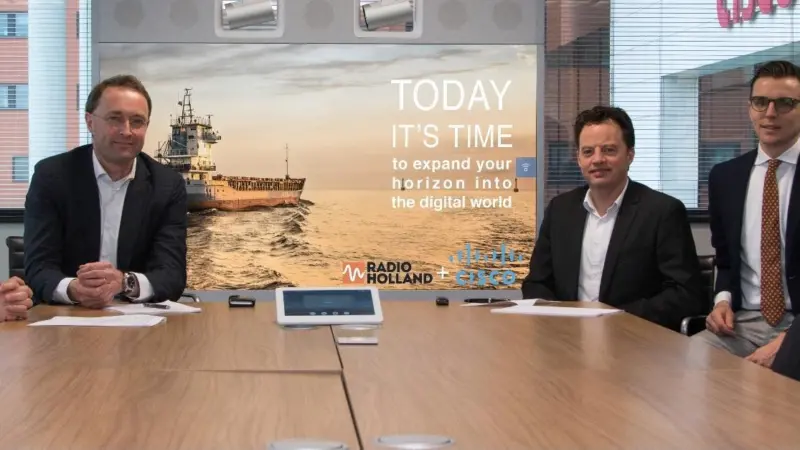 From left Edwin Prinsen (Cisco Netherlands), Dennis Mol (Radio Holland Group), Gert Kaijen (Radio Holland Group), Harald de Wilde (Cisco Netherlands) and Daan de Groot (Cisco Netherlands)