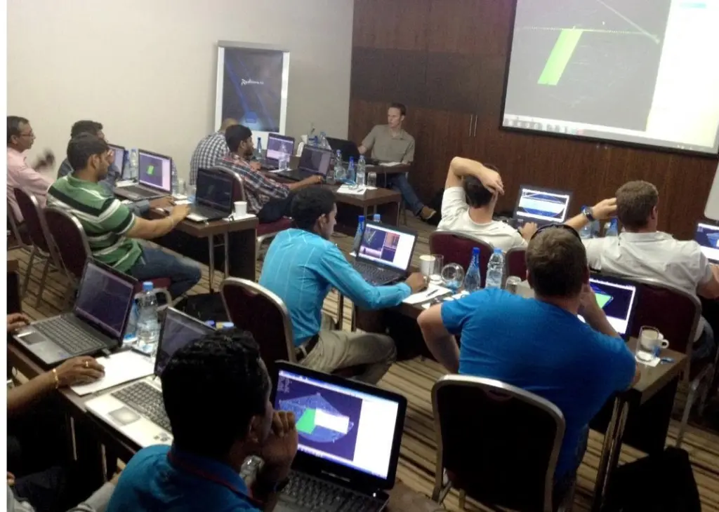 The open courses cover Teledyne PDS for dredging or multibeam operations
