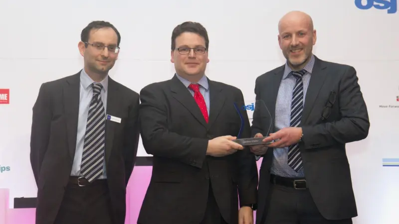 Jan Grothusen, CEO of Guidance Marine, receiving Dynamic Positioning 2017 Award