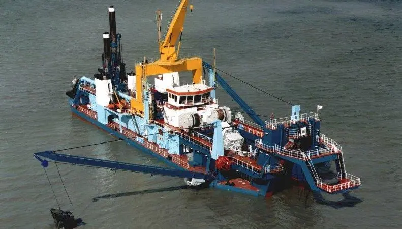 00_51343_MJAPR17Dredging-Thordon