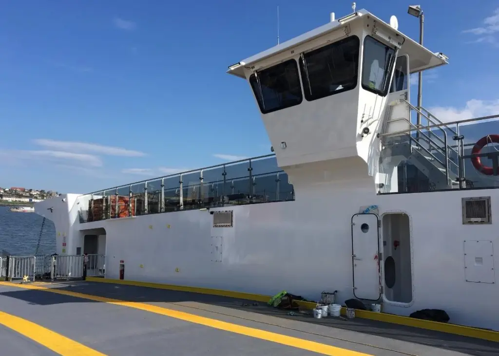 Mainstay Marine built IOW floating bridge