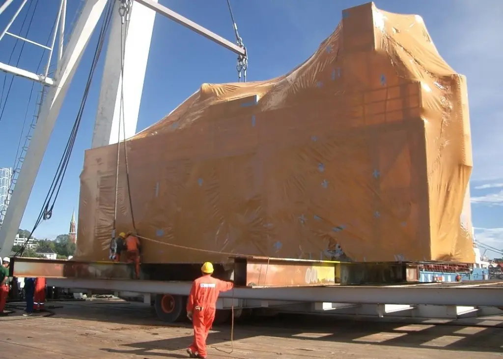 Presserv is a specialized maintenance firm operating in the offshore oil and gas industry