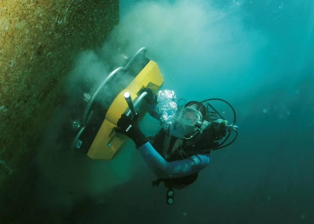 Underwater cleaning of Ecospeed coating