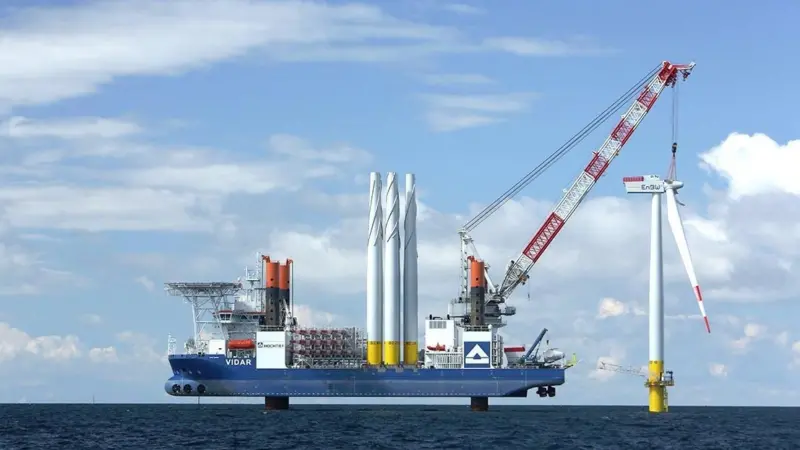 Offshore windfarm construction in the German North Sea