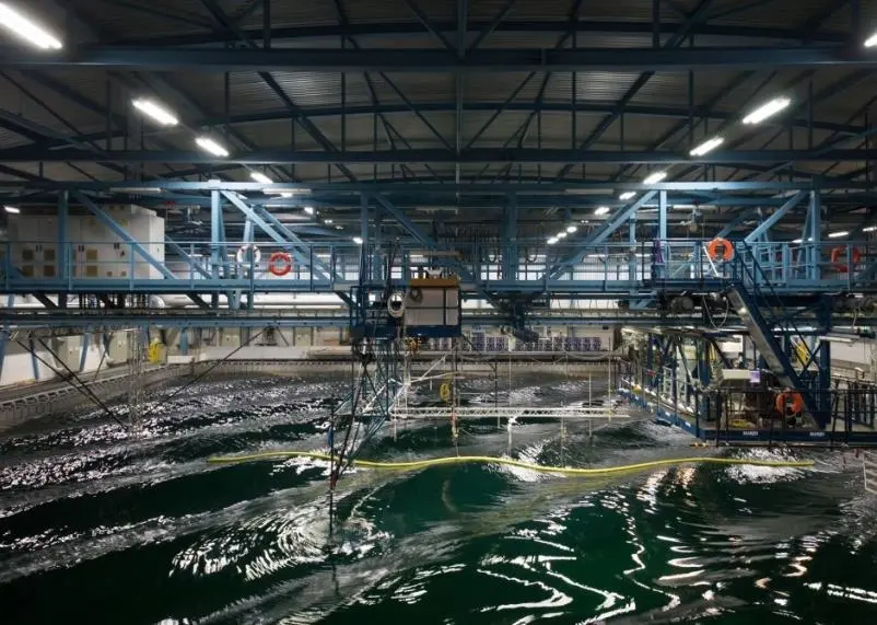 Pollution device testing in the wave tank at MARIN
