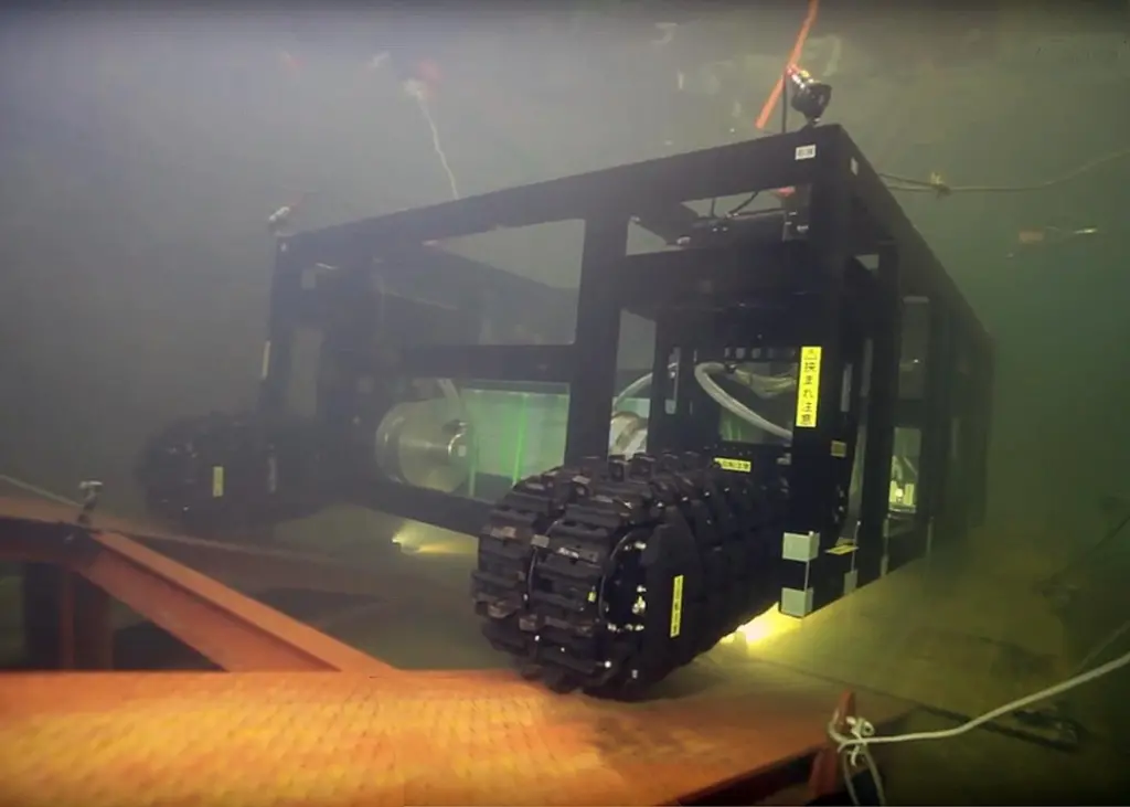 JAMSTEC WROV coring system during tank trials: image  JAMSTEC