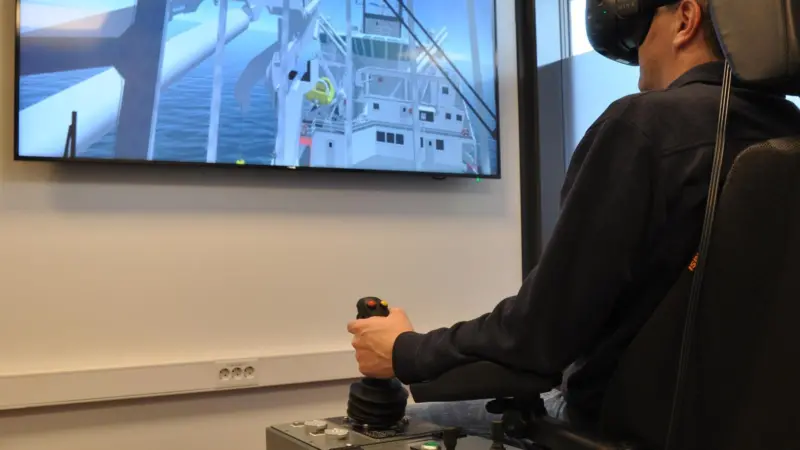 MacGregor: crane training on VR
