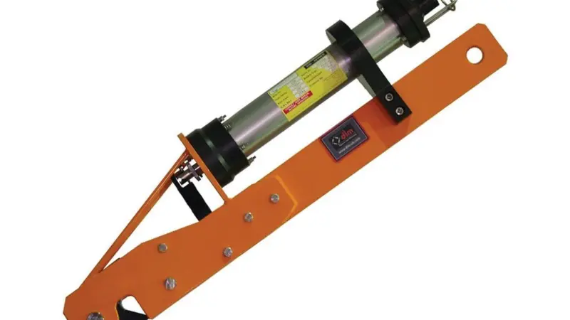 The DLM Bight load hook will release on an acoustic signal