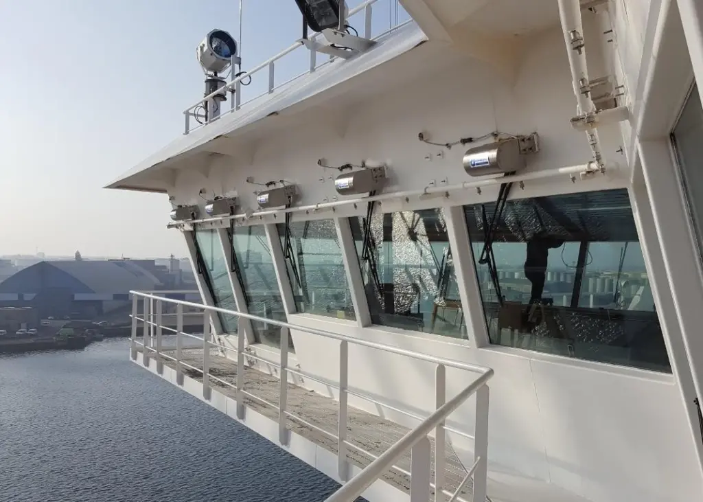 DuroWipers has recently finished the replacement and refurbishment of all the bridge windscreen wipers on the 'Dover Seaway'