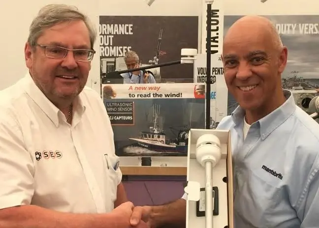 Colin Anderson SES (left) with David Ash of Mantsbrite at Seawork International