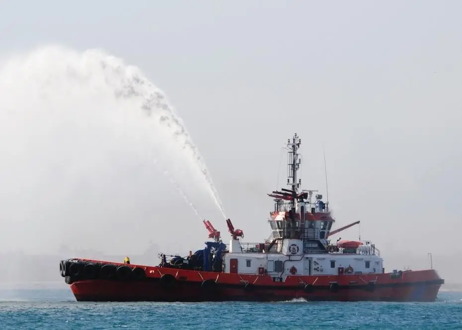 Many workboats and dredging vessels require large hydraulic pumps for their operations, as well as fire pumps for emergency situations