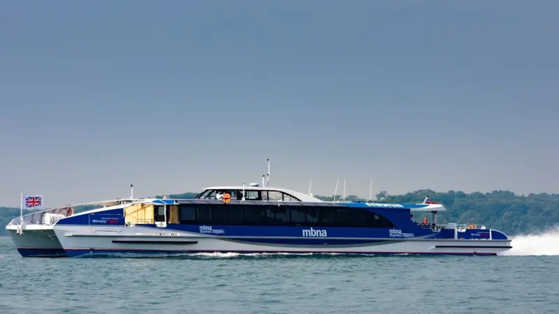 'Mercury Clipper' leaves the Isle of Wight for the Thames