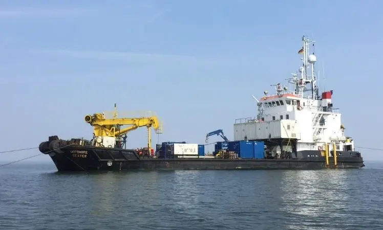 4 point mooring DSV, 'Offshore Beaver'