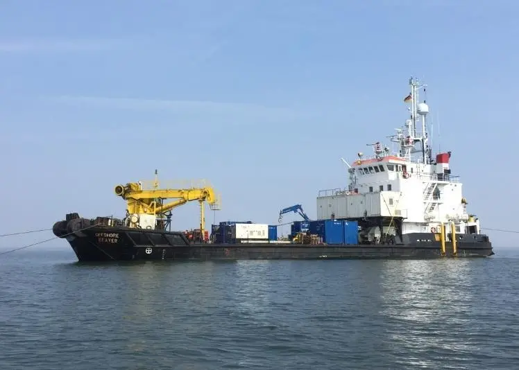4 point mooring DSV, 'Offshore Beaver'