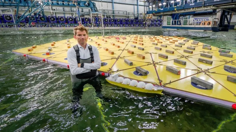 MARIN is carrying out this research using computer simulations and model tests in its 1600sqm Offshore Basin