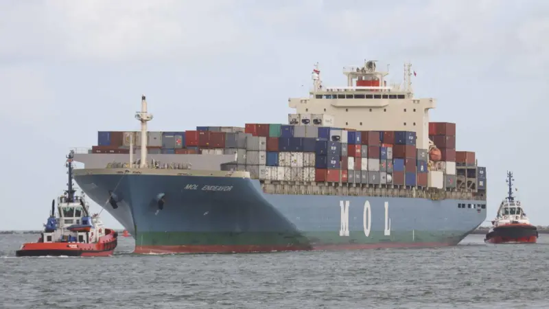 Handling container ships will form part of the Mitsui OSK - Kotug Smit deal (Peter Barker)