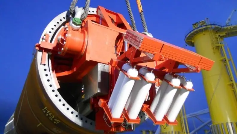 Houlder's Pile Lifting and Upending Tool