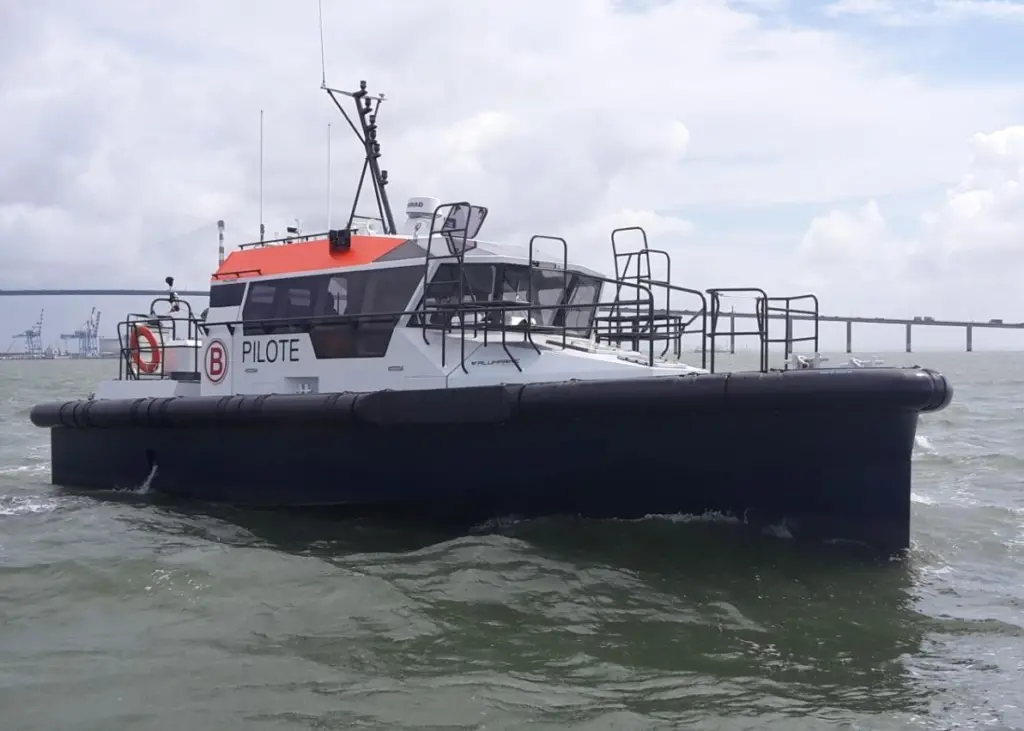 Heavy duty coated foam fendering is fitted for hull protection and on the foredeck there are pilot boarding rails and ladders on both sides