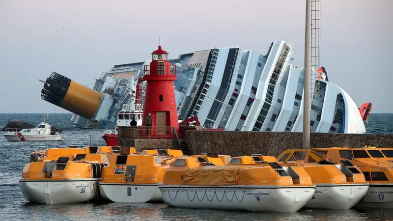 The number of wreck removals doubled in 2016 but income from them halved (Rvongher)
