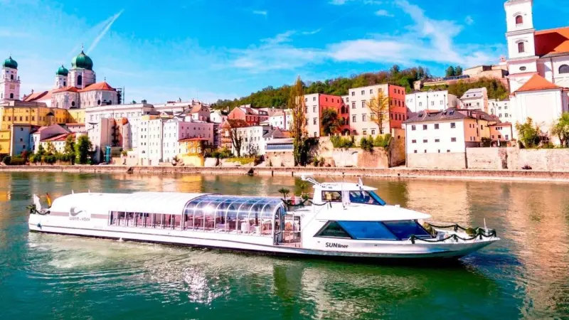 Bolle Shipyard had been chosen for the new ship because of its patent on the “Aquacabrio”.