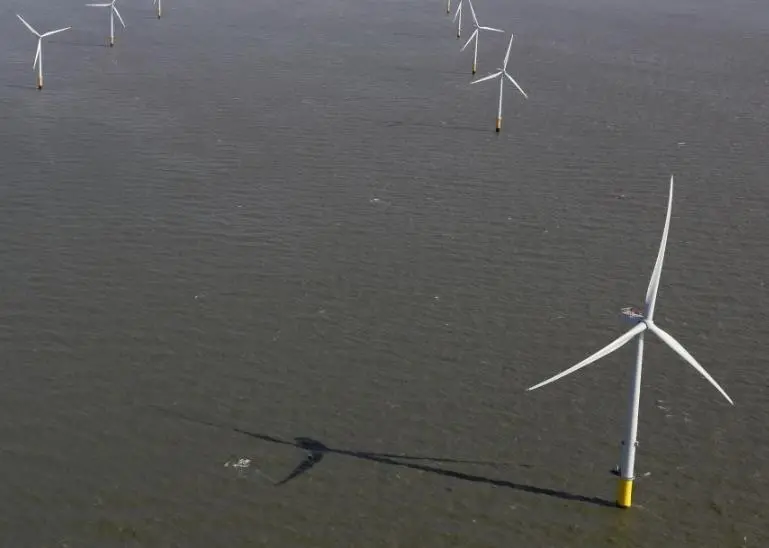 8MW turbine at Burbo Bank Extension dwarfs 3.6MW units (Photo: DONG Energy)