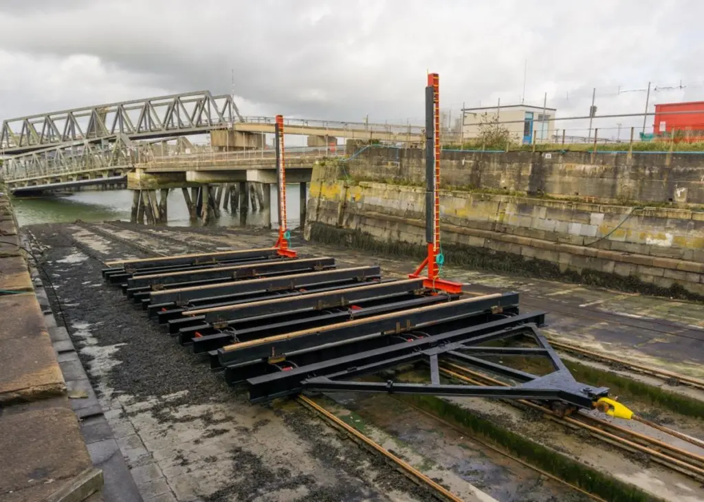 Slip trolley
