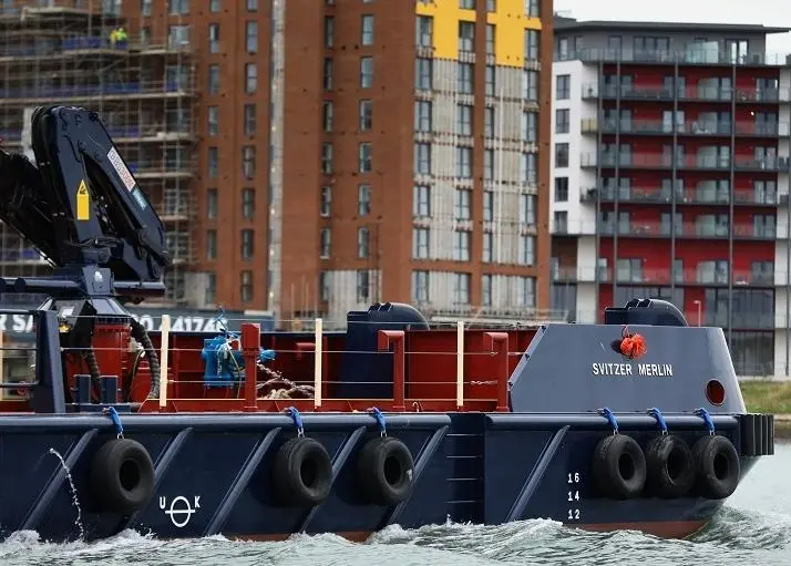 A TMC BS300 M4 knuckle boom crane with a lifting capacity of 2152kg at a radius of 12.08 metres is installed