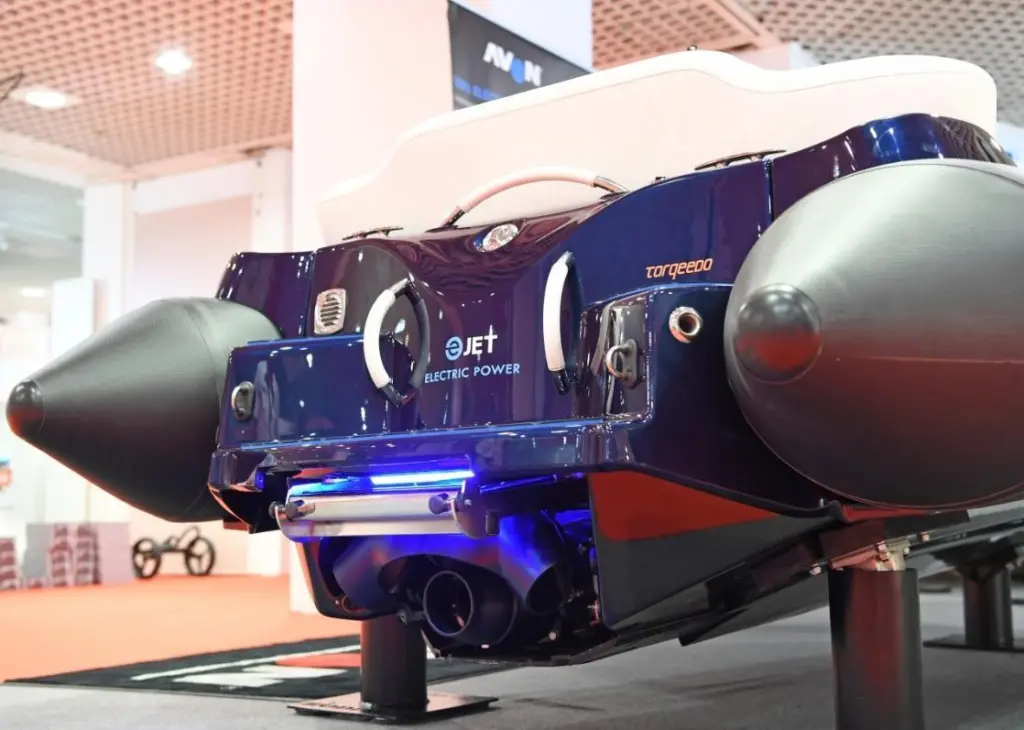 The commercial versions of the eJET which will be developed in cooperation with Torqeedo will be available in 2019