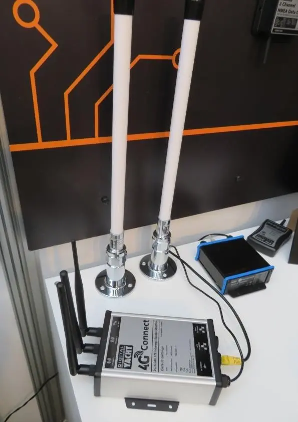 Digital Yacht's 4G router system