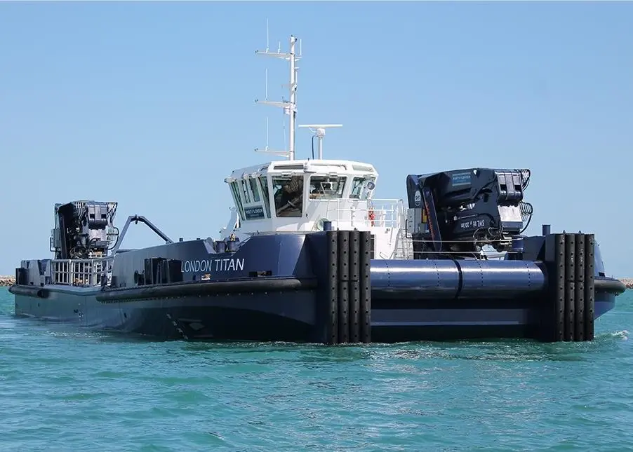 Mooring maintenance vessel 'London Titan' was built by Manor Marine for the PLA in 2015