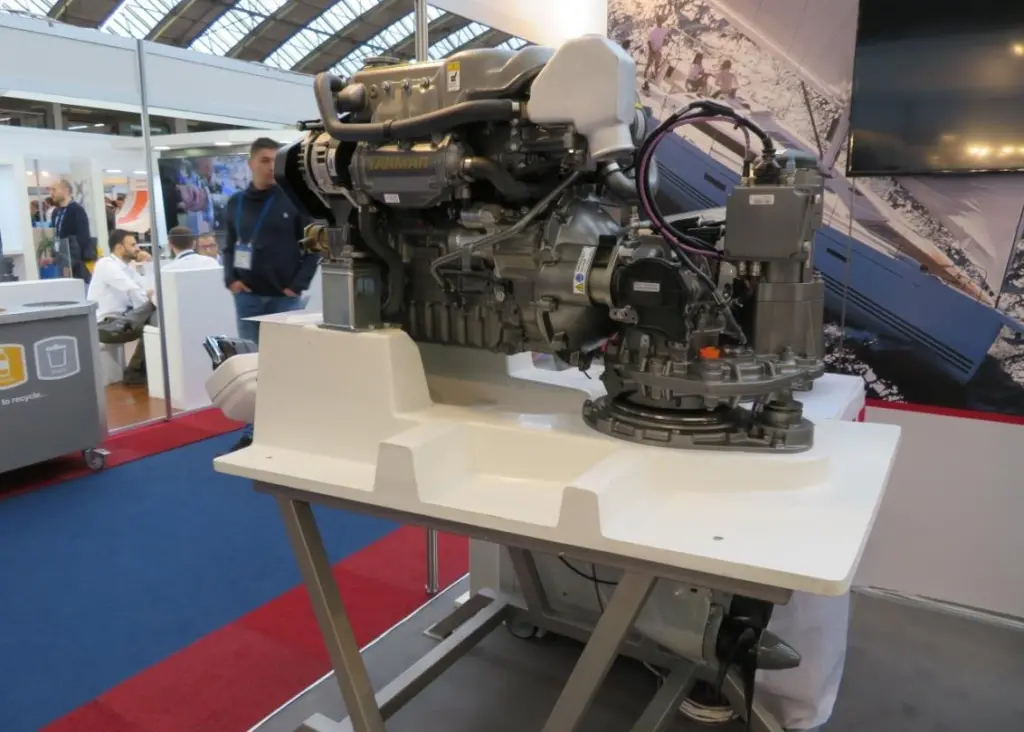 This propulsion pod combination has been developed in cooperation with the German gearbox manufacturer ZF