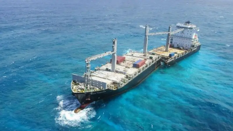 Recovery of 'Kea Trader' continues despite it breaking in two (Photo: Lomar Shipping)