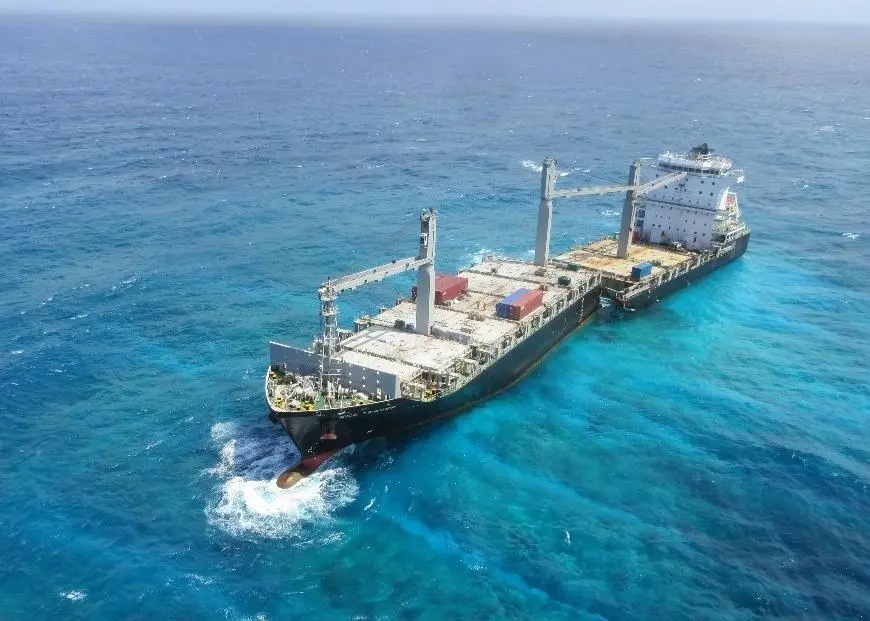Recovery of 'Kea Trader' continues despite it breaking in two (Photo: Lomar Shipping)