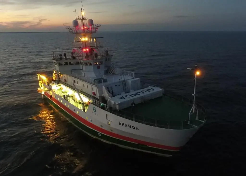 Aranda was built in 1989 by the Wartsila Shipyard in Helsinki