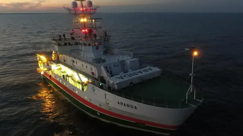 Aranda was built in 1989 by the Wartsila Shipyard in Helsinki